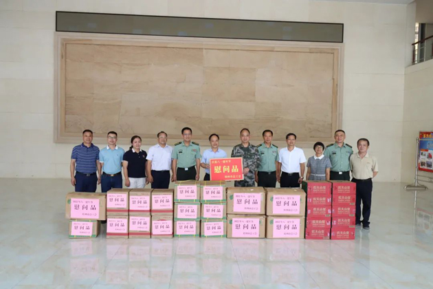 梧州市總工會(huì)領(lǐng)導(dǎo)班子“八一”走訪慰問部隊(duì)官兵，共敘軍民魚水情