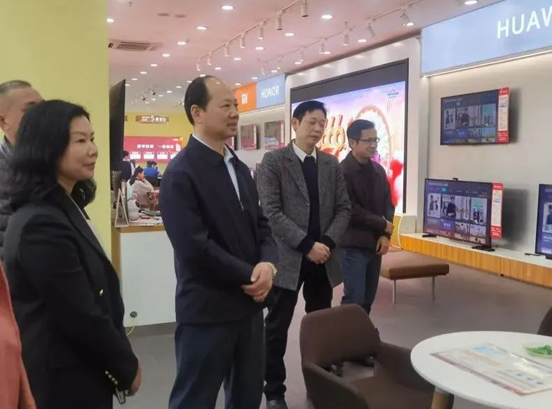 市總工會開展戶外勞動者服務(wù)站點(diǎn)專項調(diào)研，全面推進(jìn)職工服務(wù)陣地建設(shè)工作