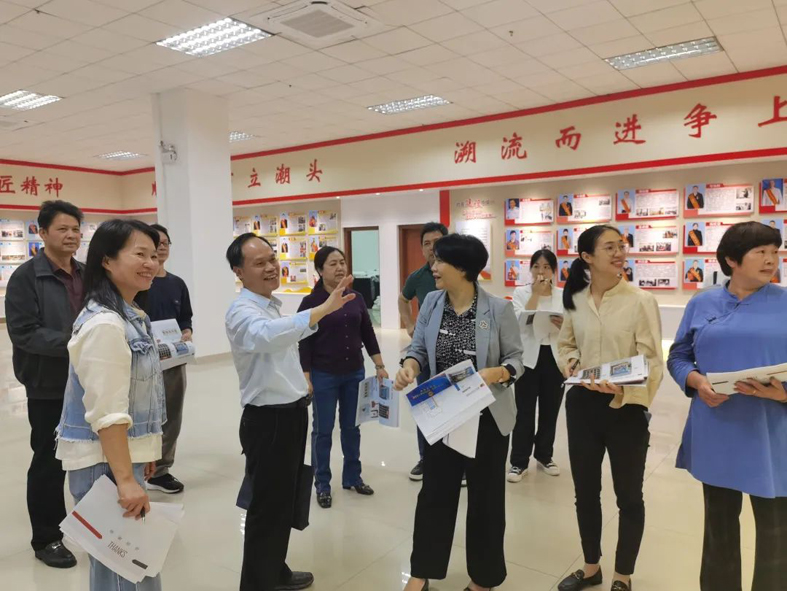 梧欽兩地工會召開六堡茶、坭興陶勞模工匠 聯(lián)盟創(chuàng)新成果展籌備交流會