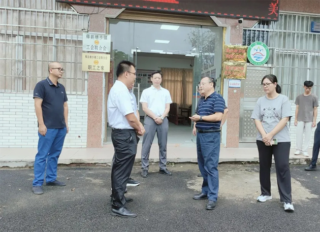 市總工會調(diào)研組到縣（市、區(qū)） 開展基層工會組織建設(shè)工作調(diào)研