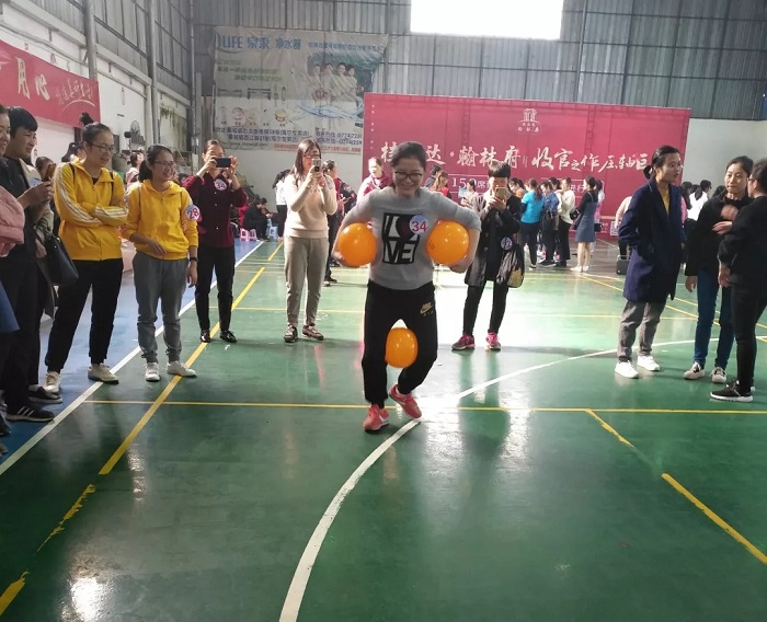 “桂宏達”杯2019年藤縣女職工聯誼運動會熱鬧開啟