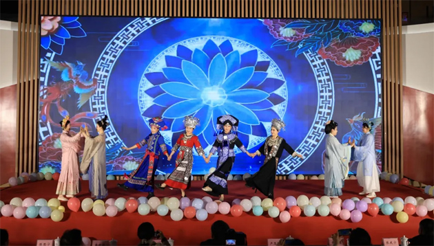 “三八”國際婦女節(jié)期間，我市各級工會舉辦系列慶祝活動