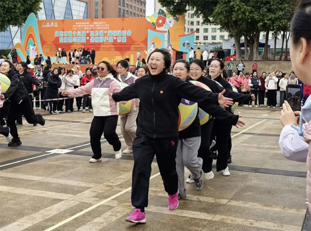 巾幗玫瑰展風(fēng)采 勇創(chuàng)佳績慶“三八”丨市總工會女職工參加市十三屆“她力量”趣味運(yùn)動會取得好成績